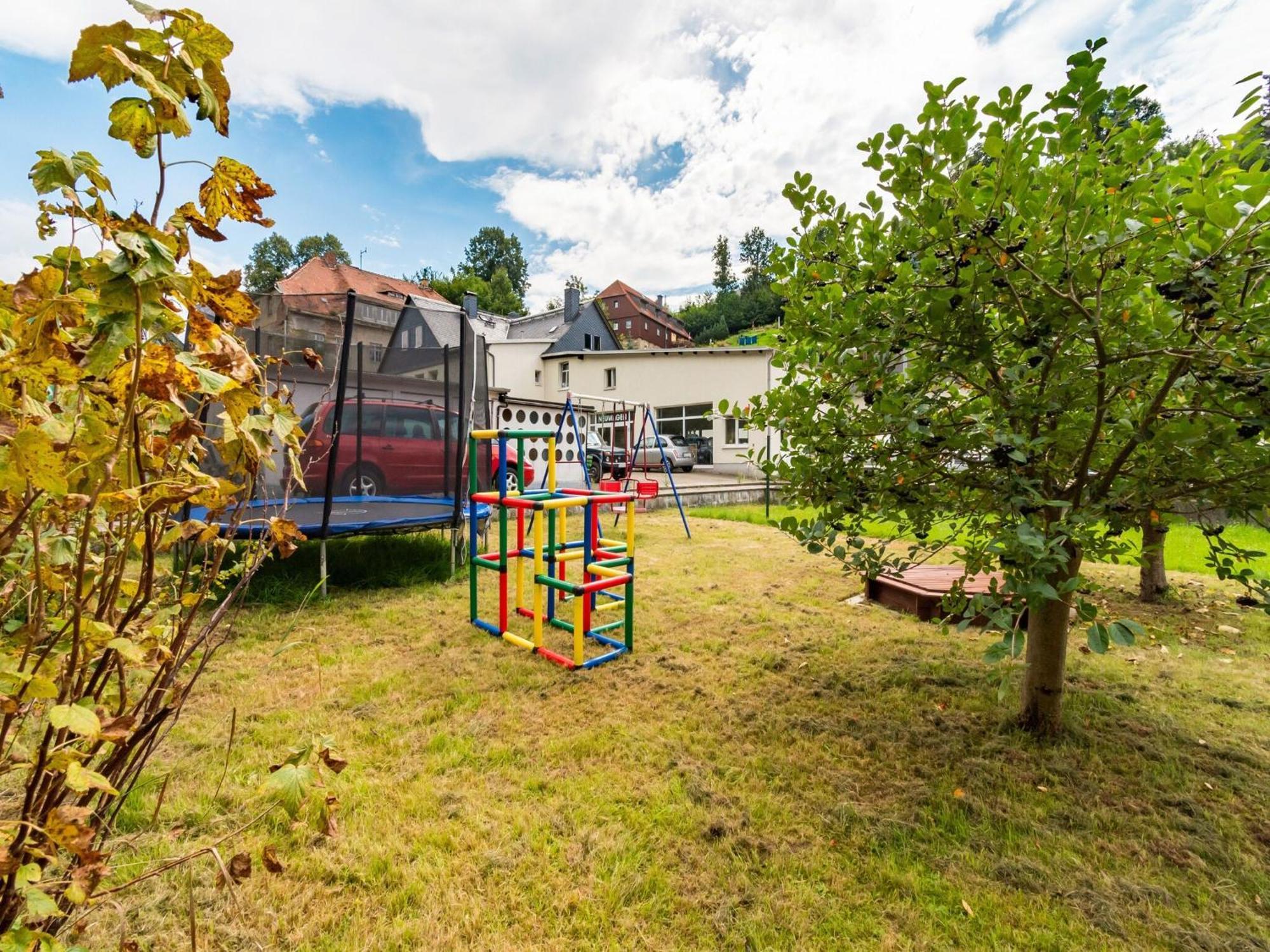 Modern Apartment In Sebnitz With A Terrace In ゼーブニッツ エクステリア 写真